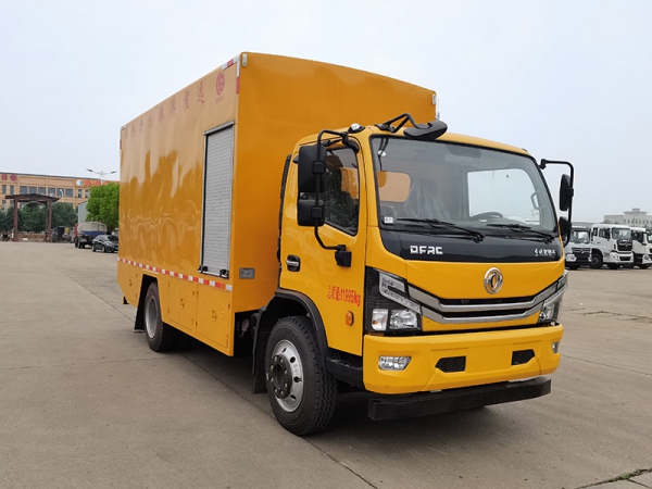 遠(yuǎn)程供排水搶險(xiǎn)車，搶險(xiǎn)車，排水車，楚勝汽車集團(tuán)