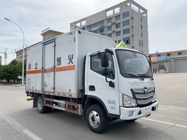 雜項(xiàng)危險(xiǎn)物品廂式運(yùn)輸車，運(yùn)輸車，運(yùn)輸車廠家，楚勝集團(tuán)