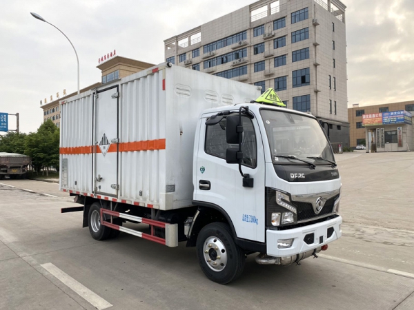 雜項(xiàng)危險(xiǎn)物品廂式運(yùn)輸車，廂式運(yùn)輸車，楚勝汽車集團(tuán)